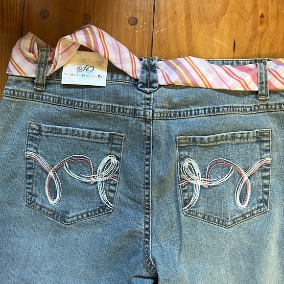 SO Wear it Declare it jeans with scarf belt; new with tag; size 7 juniors - Picture 5 of 5